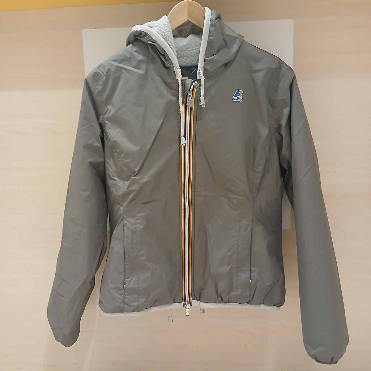 Giacca Grigia K-way Interno Orsetto Teen