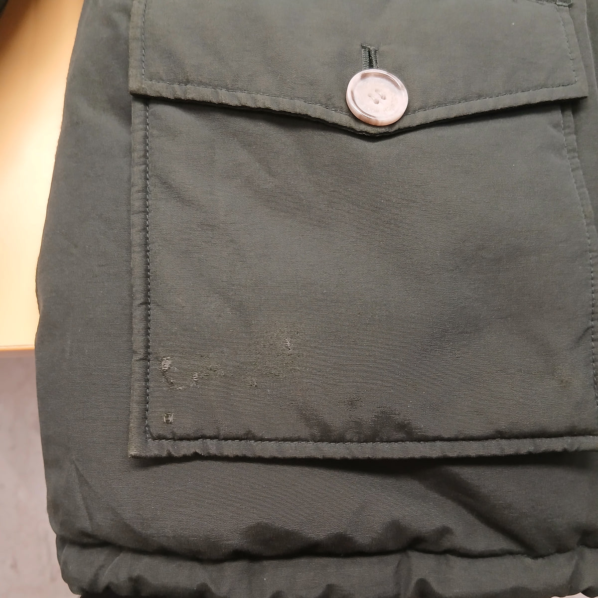 Piumino Woolrich 10a Verdone Segni Tasca