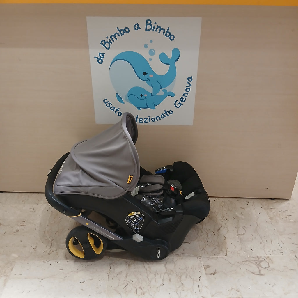 Passeggino Doona Gri Con Parapioggia E Coprisedile