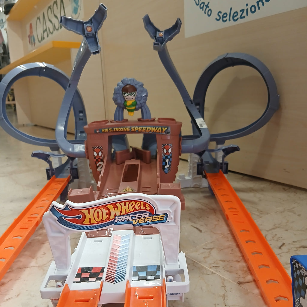 Pista Hotweels Racer Verse Spiderman