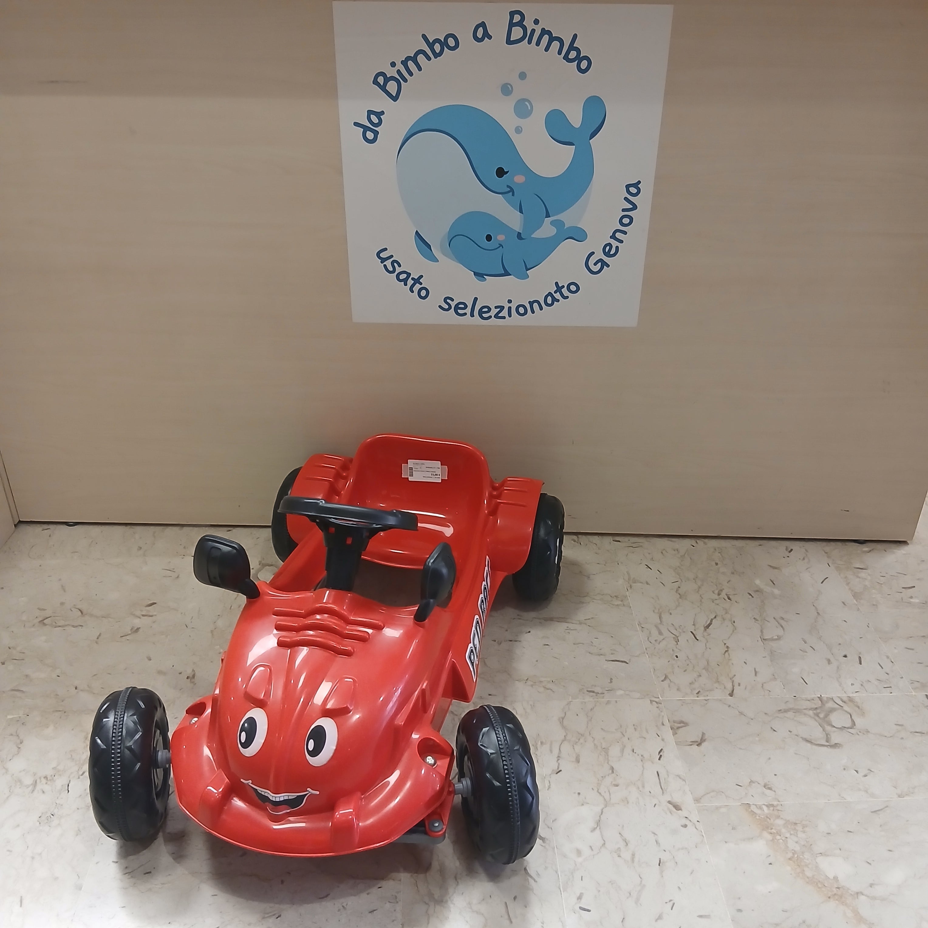 Macchina Rossa A Pedali Grandi